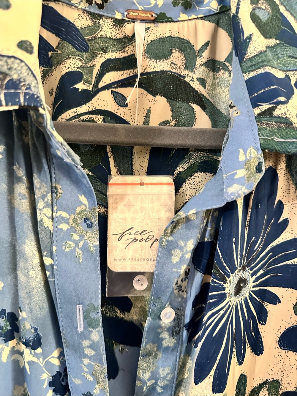 NWT Free People Off The Vine Button Down in Spring Blue Butterfly Combo - Picture 7 of 10